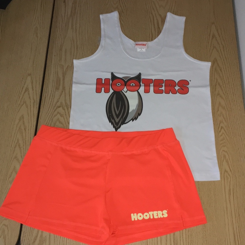 New Hooters Girl Rare 2pc Uniform Outfit Tank & Shorts Sexy & Stretchy Large
